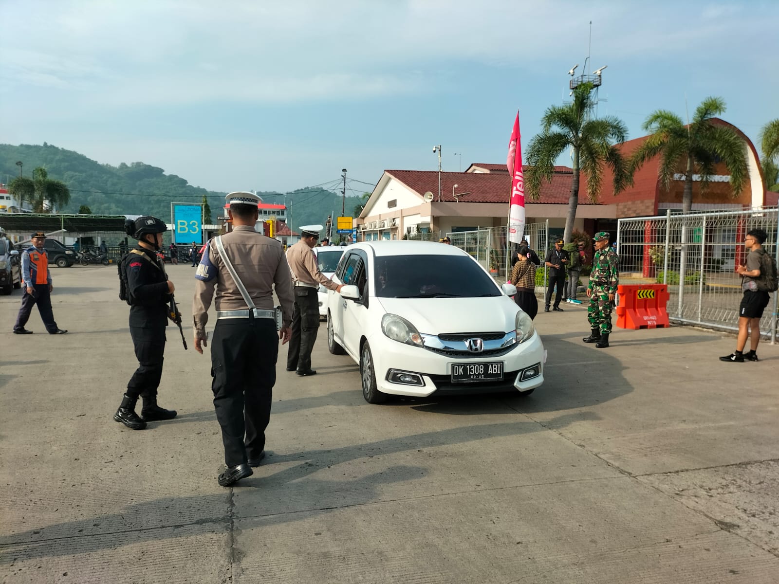 Keamanan Mudik di Pelabuhan Lembar: Pemeriksaan Ditingkatkan