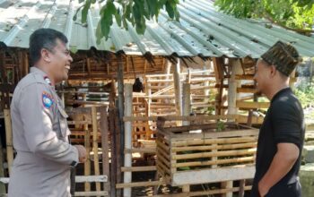 Bhabinkamtibmas Senggigi Gandeng Masyarakat Garap Lahan Kosong untuk Pertanian