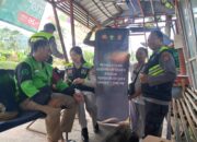 Ojol di Lombok Barat Dapat Vitamin Gratis dari Polres