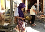 Kemanusiaan dalam Seragam, Polsek Lembar Distribusikan Bantuan Tongkat kepada Warga Disabilitas