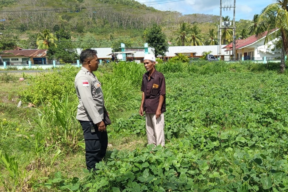 Kunjungi Petani di Sekotong, Polri Tekankan Pemanfaatan Lahan Demi Kedaulatan Pangan