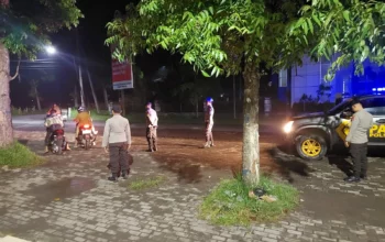 Polsek Gerung Jaga Malam, Wujudkan Rasa Aman Warga Lombok Barat