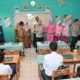 Pastikan Sehat dan Higienis, Kapolda Kalsel Makan-Makanan MBG dari SPPG Polda Kalsel Bersama Pelajar SMPN 5 Banjarbaru