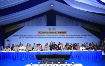 Kapolri Hadiri Pengungkapan 87 Kontainer Pelanggaran Ekspor Produk Turunan CPO