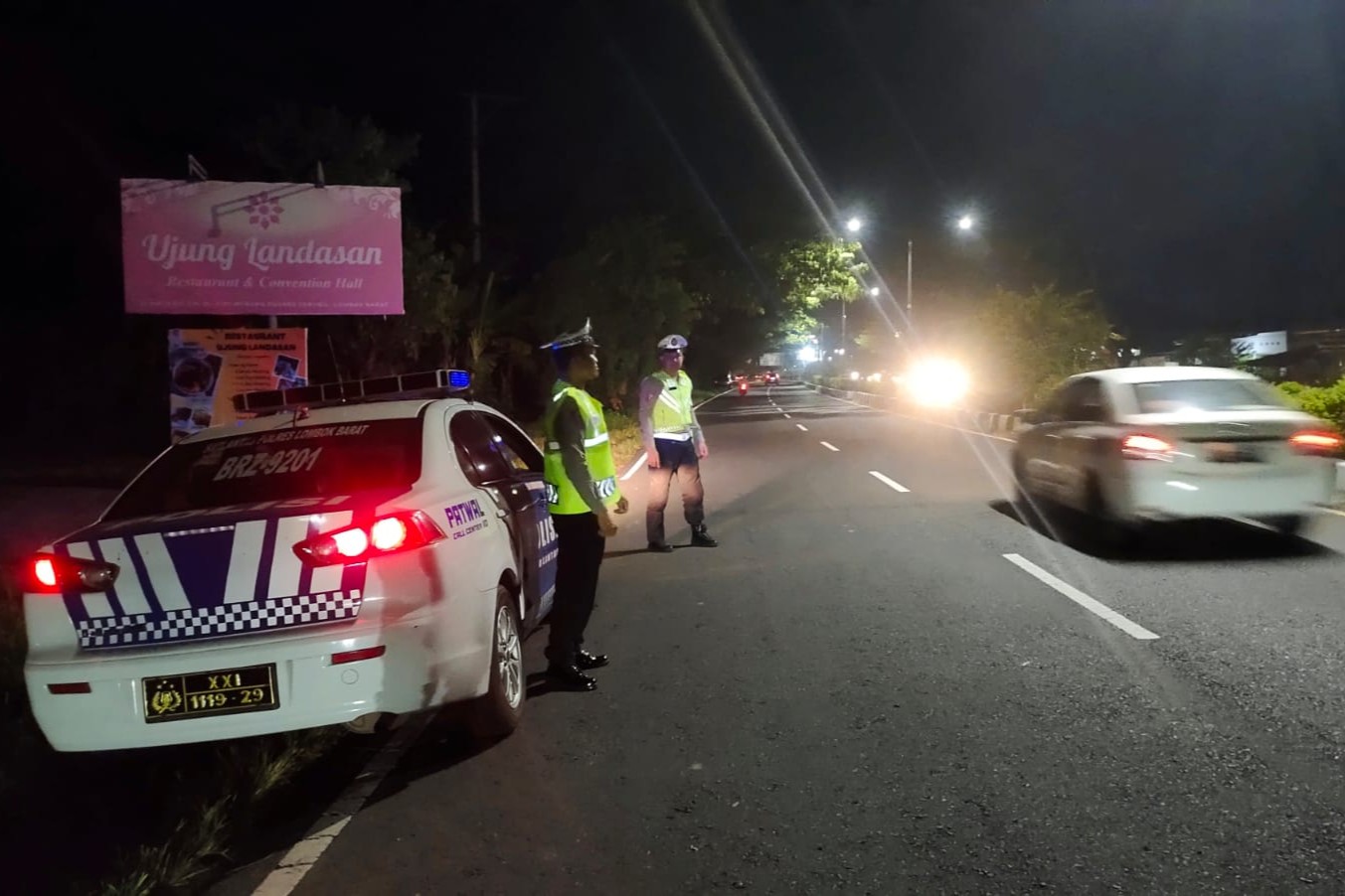 Hadapi Cuaca Ekstrem, Polres Lombok Barat Perketat Patroli Malam di Bypas